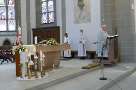 Feier der 1. Heiligen Kommunion in Sankt Crescentius (Foto: Karl-Franz Thiede)